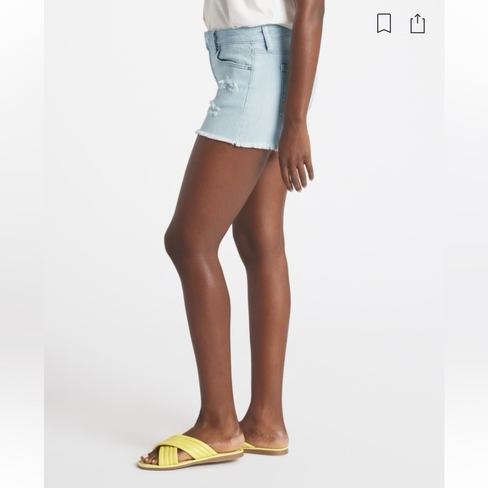 Willa Mid rise distressed Fray Hem Denim Short in Light Blue wash - Picture 4 of 10